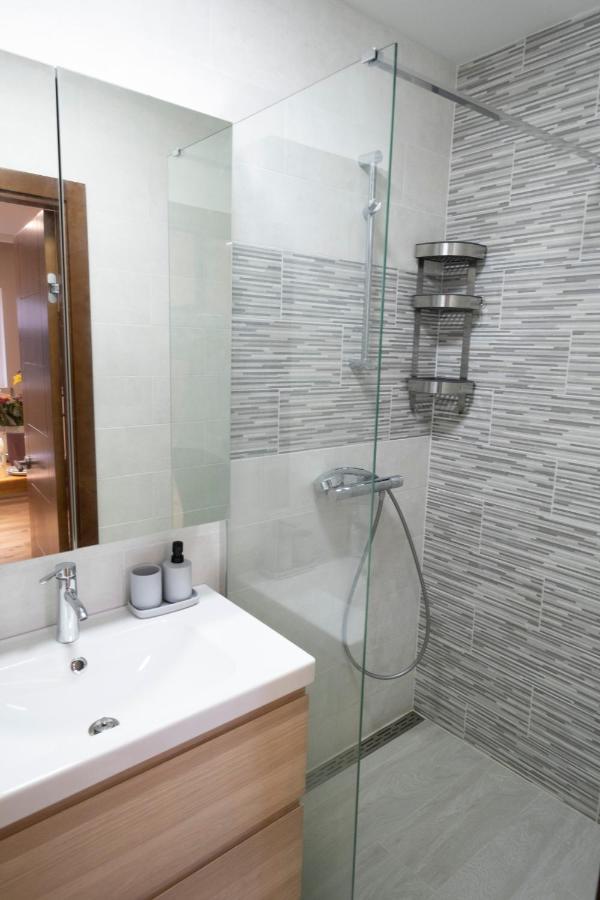 Cozy Apartment Near Amsterdam ฮิลเวอร์ชุม ภายนอก รูปภาพ